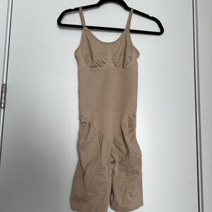 Sculpting Shapewear Bodysuit, NWT, Size Small